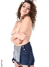 Tear Off My Denim with Gia Ren on HQ Stripper .com