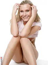 Street show with Misa on HQ Stripper .com