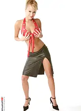 Fatal kiss with Zuzana on HQ Stripper .com