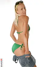 Holidays motion with Beatrix on HQ Stripper .com