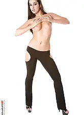 Black pearl with Ennie on HQ Stripper .com