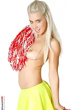 Cheerleader with Nesty on HQ Stripper .com