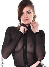 Amour & Châtiment with Nicole Rae on HQ Stripper .com