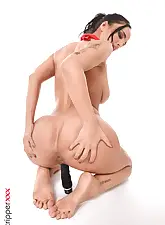 Grand Thick Ass with Claudia Bavel on HQ Stripper .com