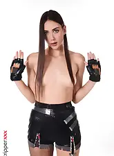 Zero Zipper Zone with Vixi Rafi on HQ Stripper .com